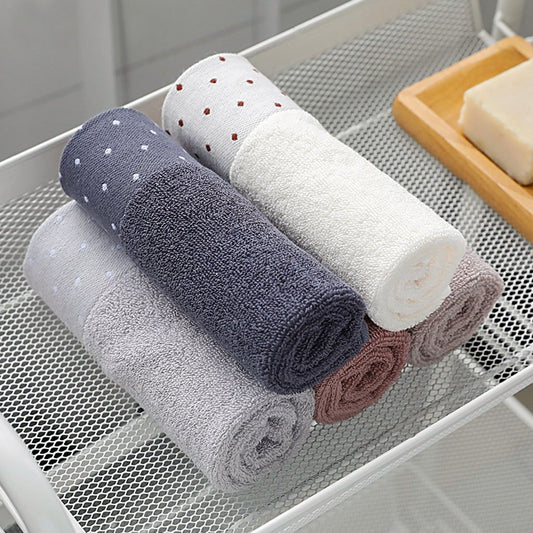 5-pack Soft Dotted Cotton Towels for Baby
